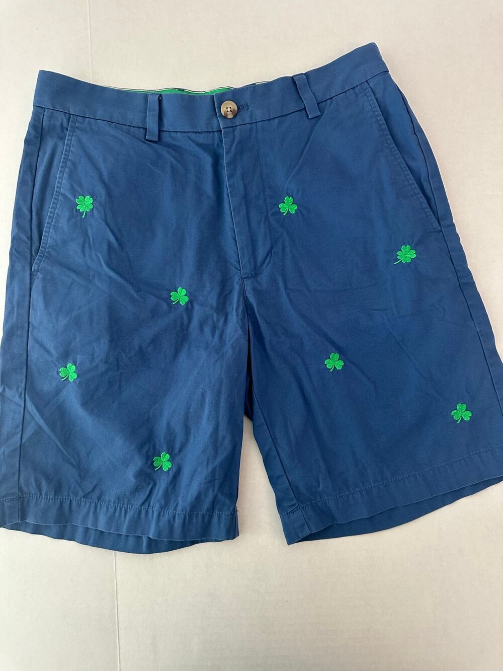 Vineyard Vines Men's Size 30 Irish Flag Shamrock Embroidered Shorts Navy Blue